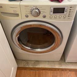 LG Dryer In Great Condition