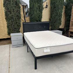 Full Size Platform Bed W/ Nightstands! 