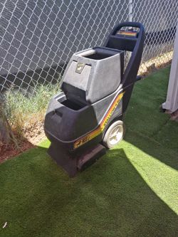 Industrial carpet cleaner stallion
