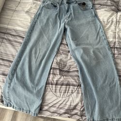Hollister disgusting pants. Size m