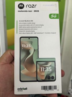 Motorola RAZR