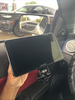Neewer F700 Moniter 7”