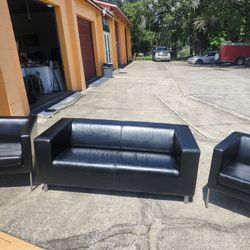 Kingpin Sofa And Matching Chairs