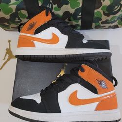 Jordan 1 Mid Shattered Backboard Size 2.5