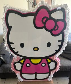 Hello Kitty Piñata
