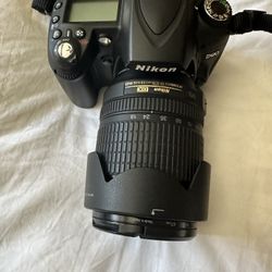 Nikon D90
