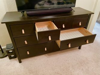 8 Drawer Dresser