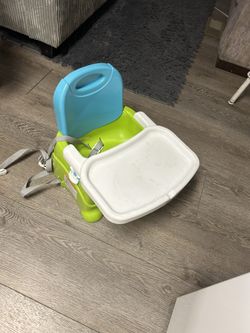 baby eating chair