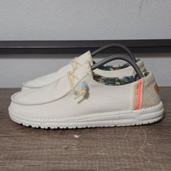 Hey Dude Wendy Natural Women's Shoes Size 10