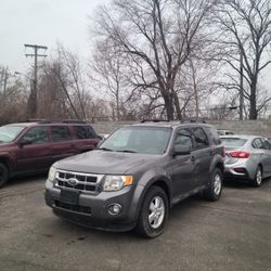 2010 FORD ESCAPE XLT 4X4 