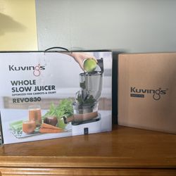 Kuvings Juicer W Citrus Attachment 