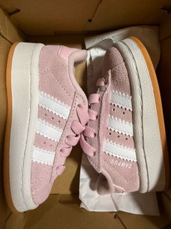 New toddler shoes size 5