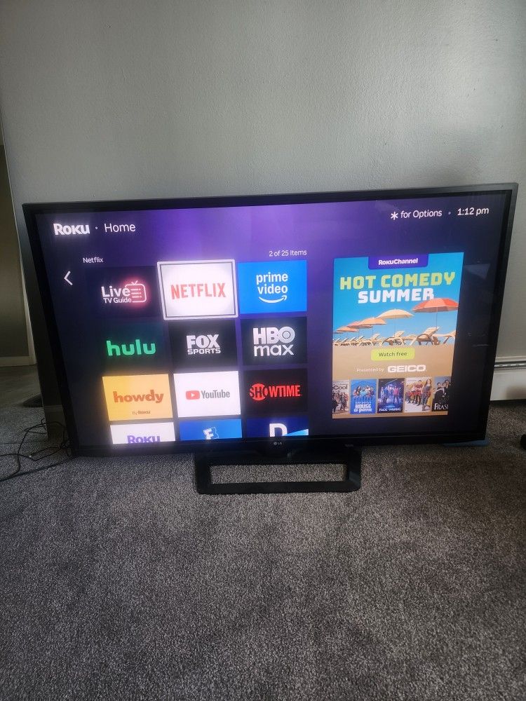 60" LG TV comes with ROKU TV connection and remote