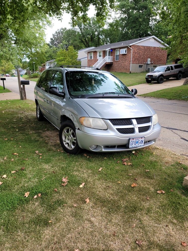 2001 Dodge Grand Caravan