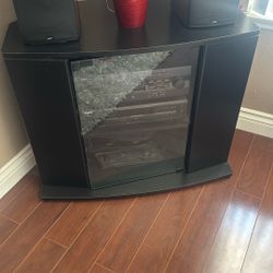 Stereo , with Boston speakers  great system 