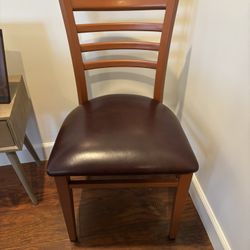 4 Kitchen table chairs