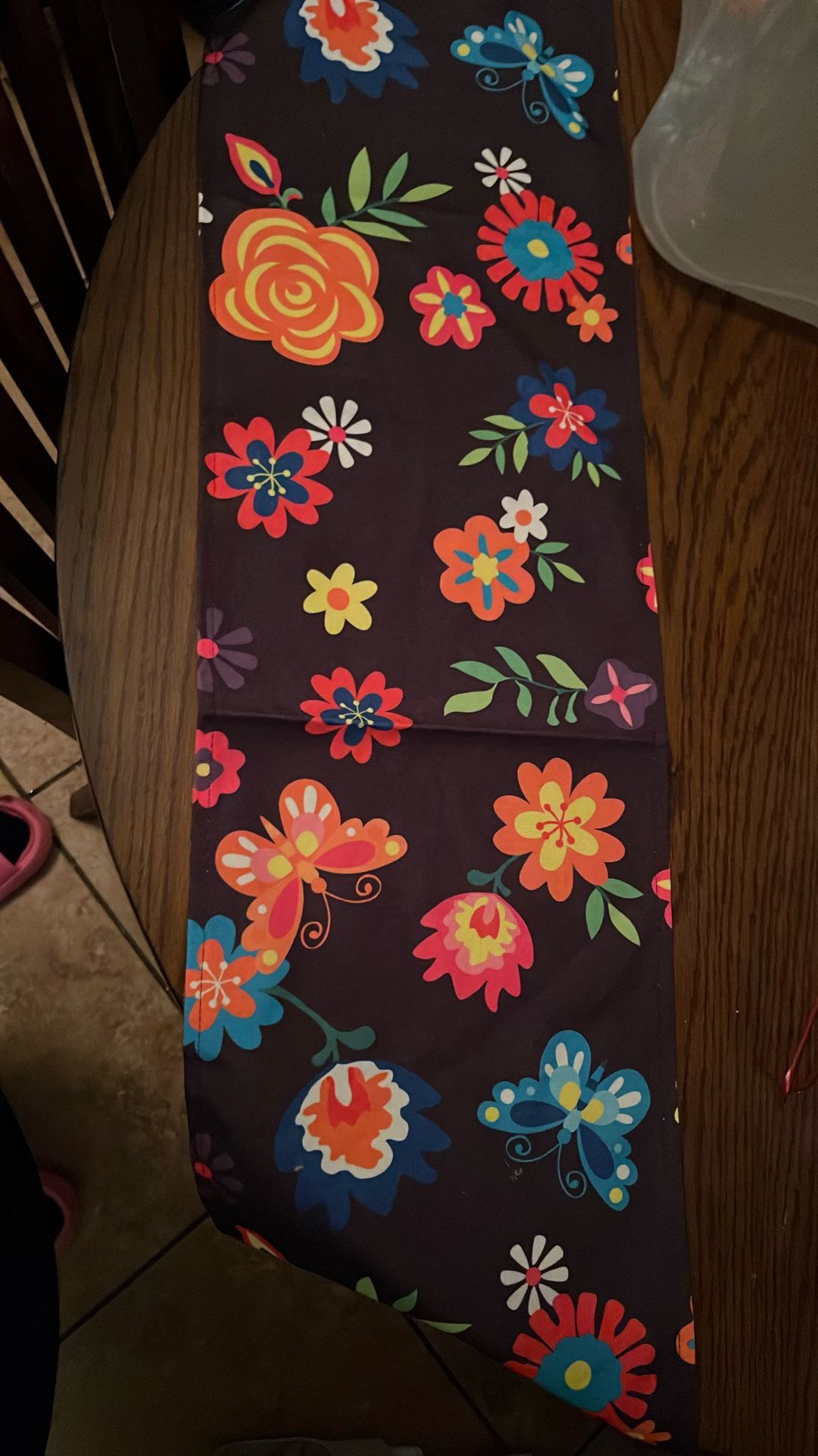 Dia de los muertos table runner