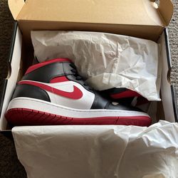 Air Jordans 1 Mid
