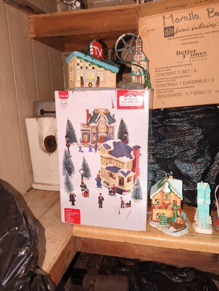 Christmas Houses / Village