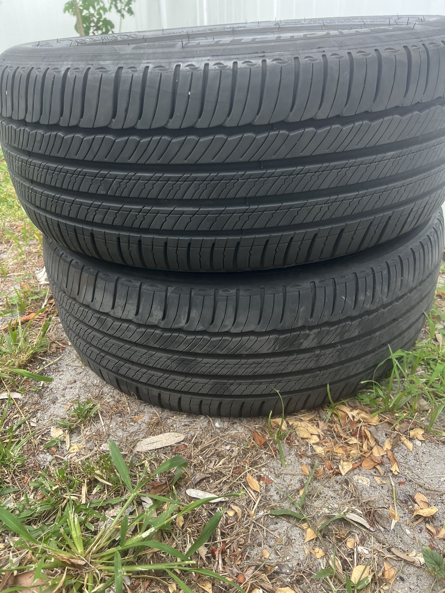 2 Tires Michelin 235/50/r 20