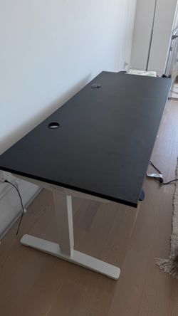 UPLIFT Standing Desk 72" × 30" (Orig $990, selling for $250)