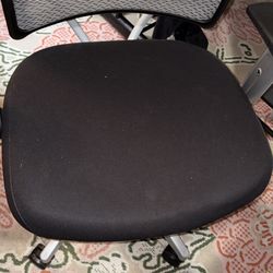 Desk chair