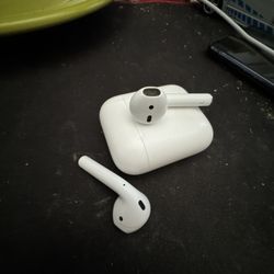 AirPods