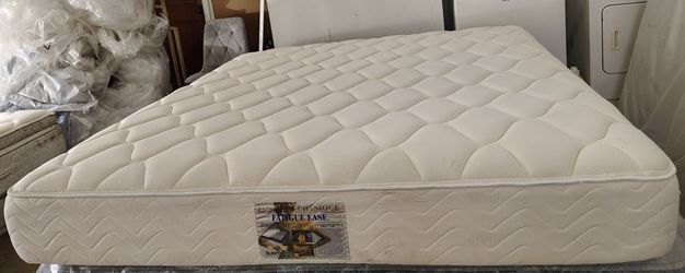 King Size Mattress (Colchón King Size)