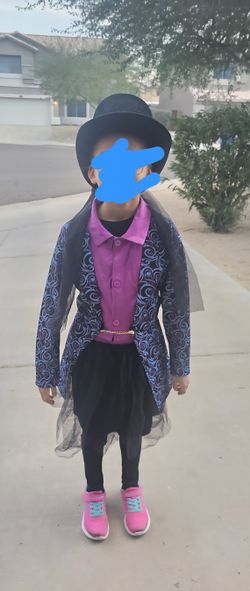 Spirit Halloween Costume 