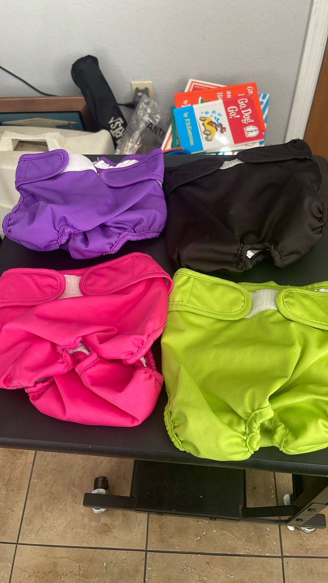 REUSABLE DIAPERS FOR DOGS π PET SIZE LARGE 4$ EACH FIRM