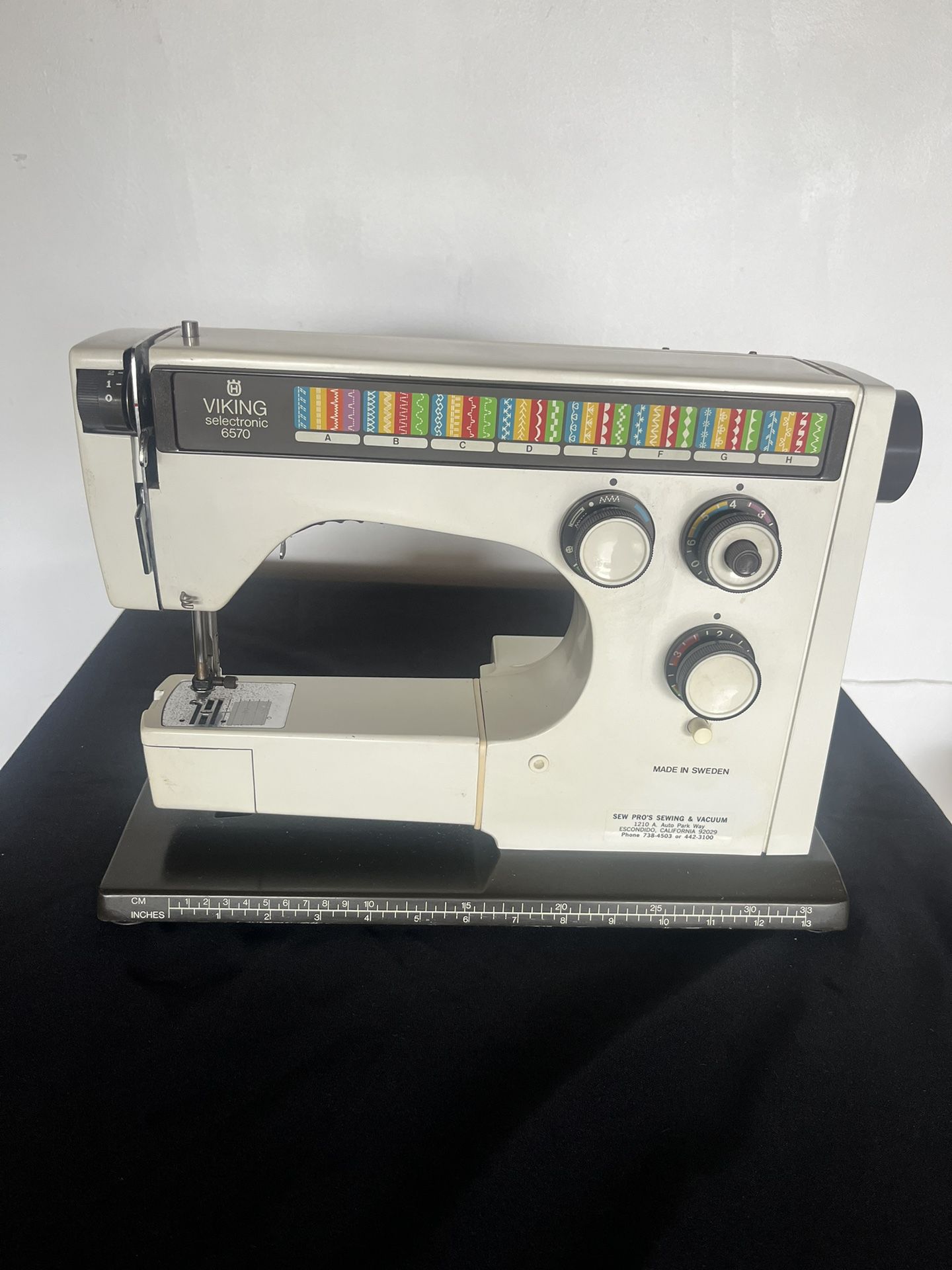 Viking Selectronic 6570 Sewing Machine