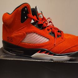 "CLEAN" Jordan 5  "Raging Red Bull"