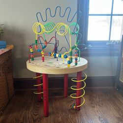 Educo Spaghetti Legs Bead Table