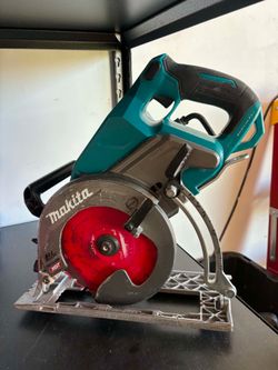 Makita skillsaw 40 v only the tool