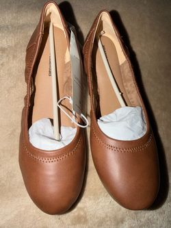 Flat shoes