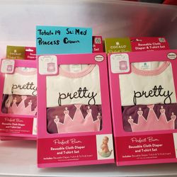 LOT OF 19 CLOTH DIAPERS NEW Size Medium 