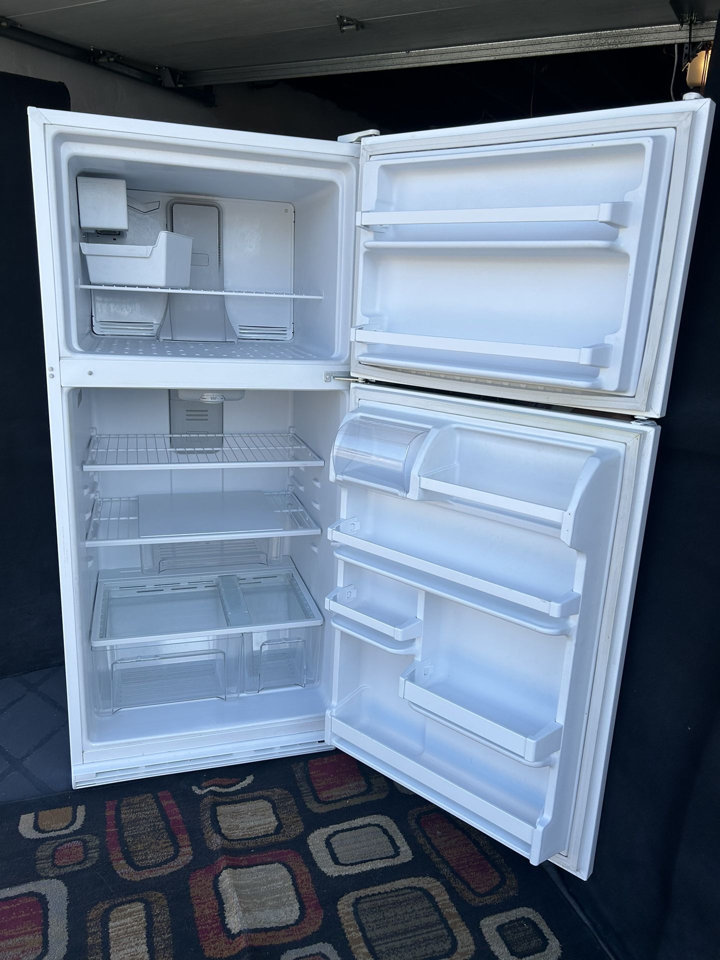 Warranty Whirlpool Refrigerator Top Freezer And Fridge With Ice Maker