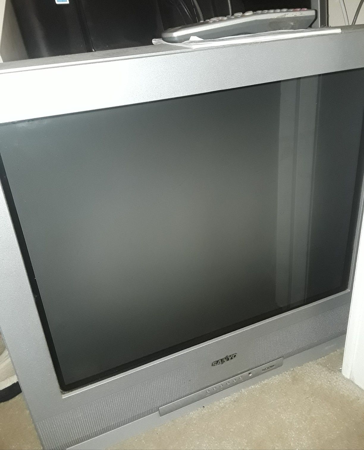 27" Sanyo CRT flat screen tv. FREE
