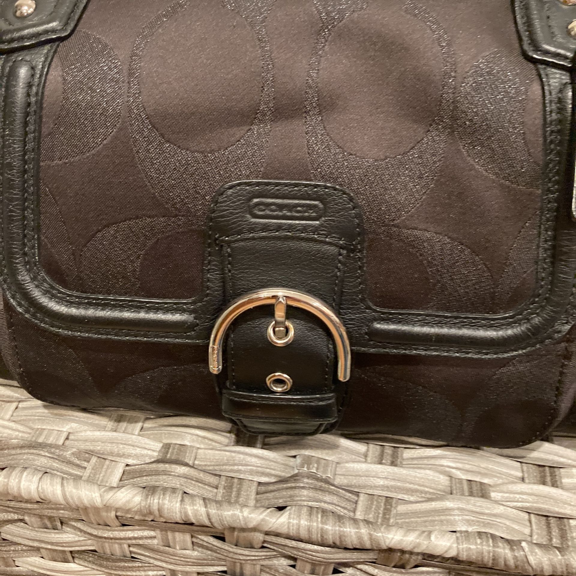 Purses Like New Clothing