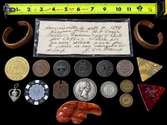Vintage Americana History Lot – 1884 Handwritten Kentucky Receipt & Carved MOP Charm 📜