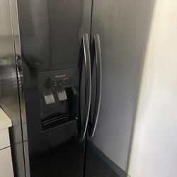 Frigidaire Side by Side Refrigerator