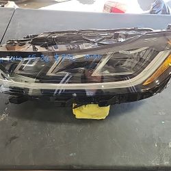 Mint Volkswagen VW Jetta Driver Headlight 2025 2026 Part $390