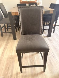 Counter Height Chairs
