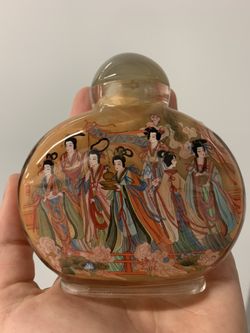 Chinese Interior Reverse-Painted Glass Snuff Bottle
