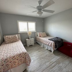 Queen Bedroom Set And Twin Bedroom Set