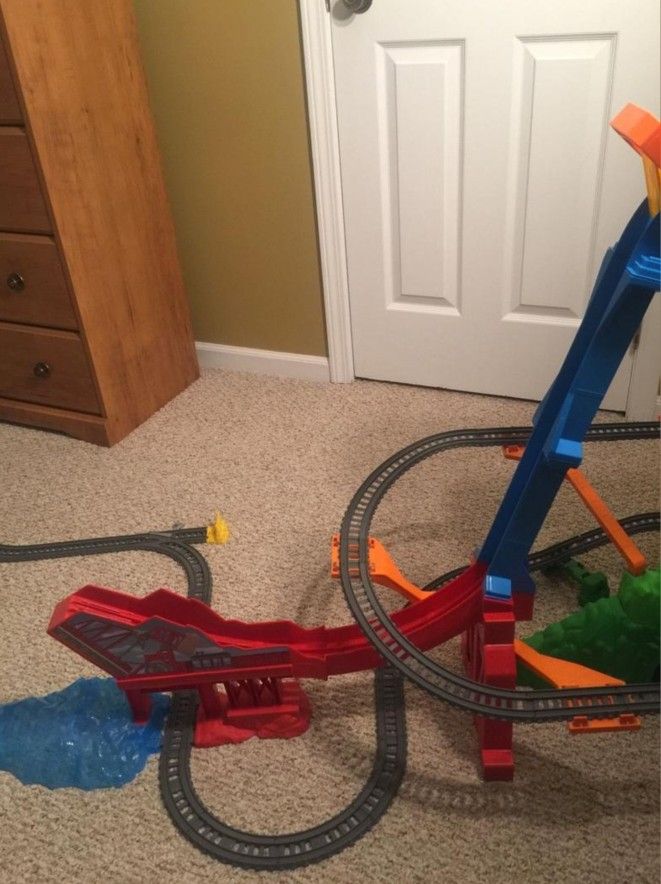 Thomas & Friends Fisher-Price Track Master Sky High Bridge Jump Train Set Toy