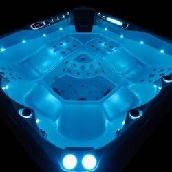 Outdoor 6 Person Double Lounger Hot Tub Spa Fully Loaded 4 Pump 62 Jets Hard Top Included