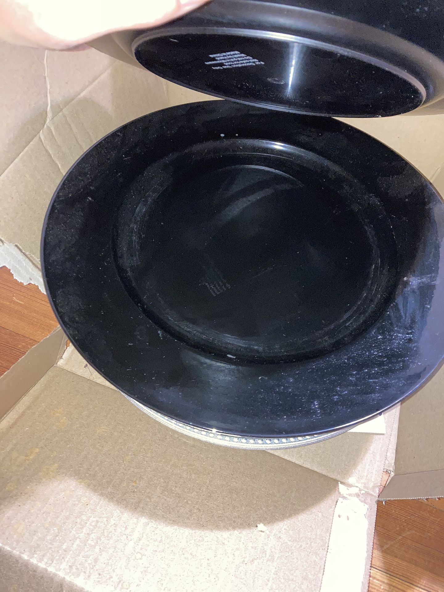 Charger Plates 25 For $10 Silver And Black