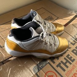 Jordan 11 Gold Used Size 6y
