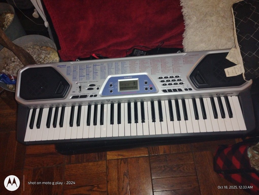 Piano Small New Ish